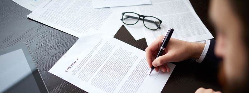 Einen passenden Arbeitsvertrag anbieten