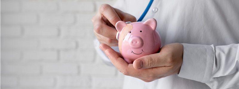 Assurance santé publique vs. privée : avantages et inconvénients