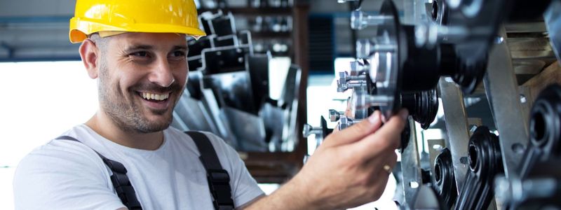 7. Génie mécanique et maintenance industrielle : les départs créent un besoin de remplacement