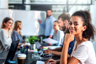 Praktikum in Frankreich: Voraussetzungen, Bezahlung & Tipps