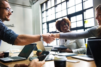 Recruiting von Fach- & Führungskräften in Frankreich: 10 Tipps