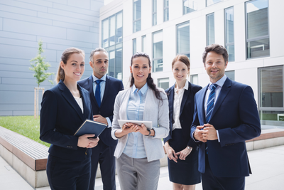 Changer de secteur en Allemagne : automobile, énergie, défense