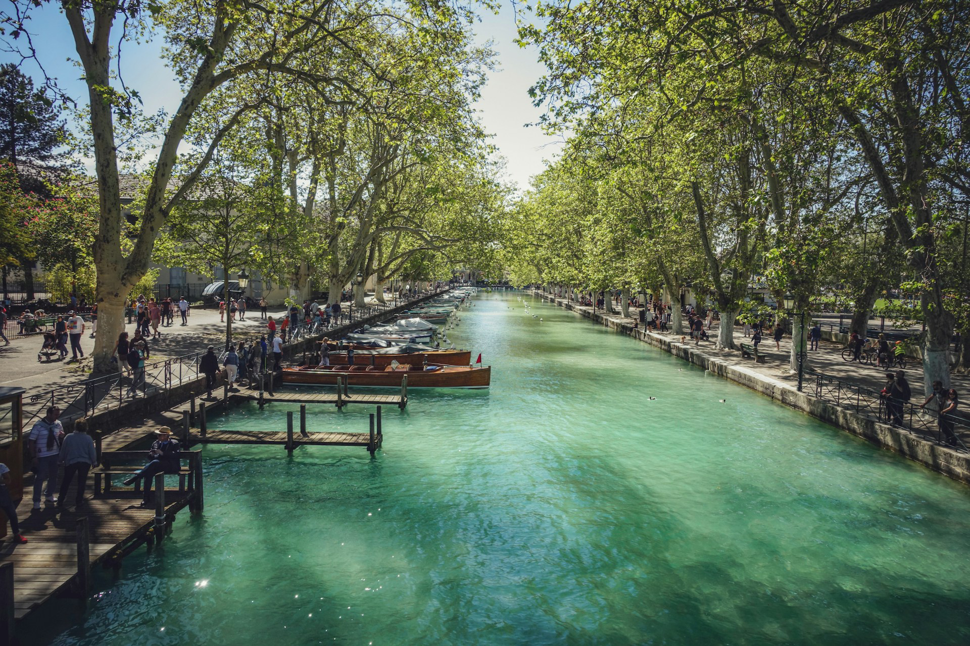 Die gefragtesten Berufe in Annecy: Chancen für Fachkräfte in den französischen Alpen